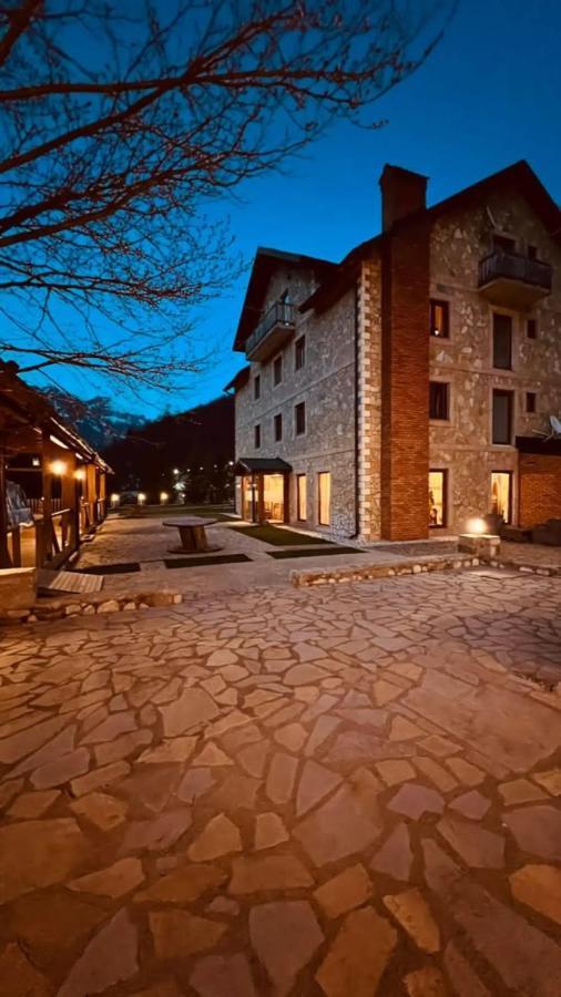 ולבונה Hotel Margjeka מראה חיצוני תמונה