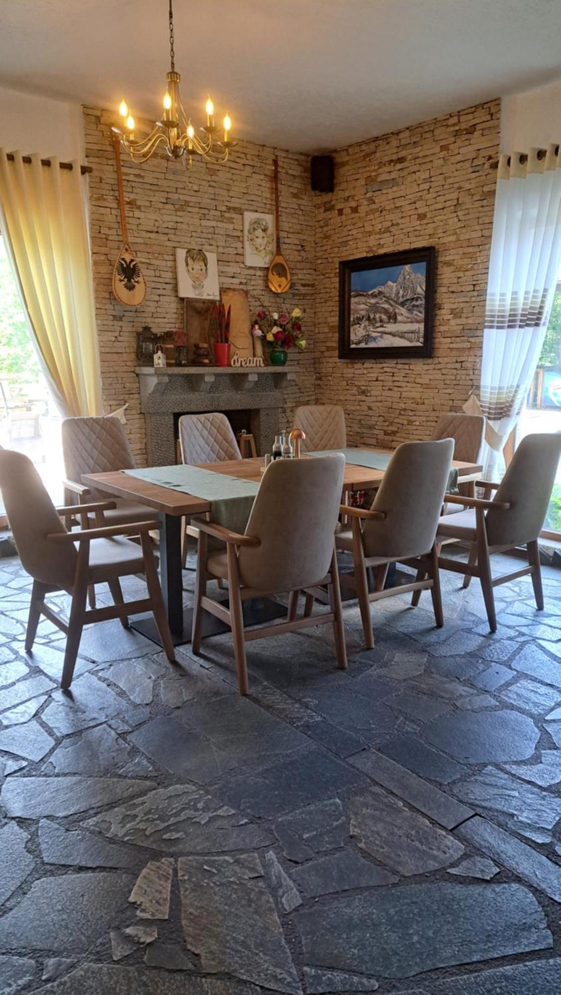 ולבונה Hotel Margjeka מראה חיצוני תמונה